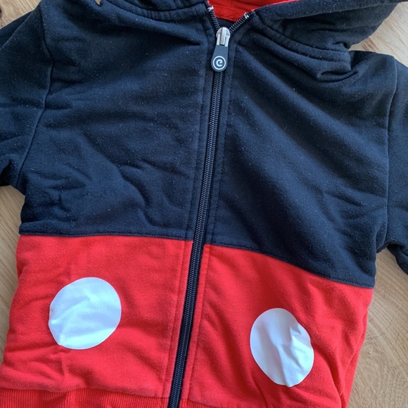 DISNEY Cubcoats Mickey Mouse 2 in 1 Transforming Hoodie and Soft Plushie - Picture 7 of 11